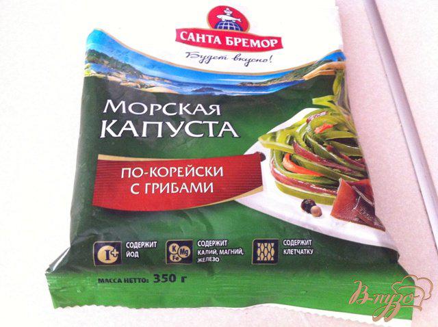 Фото приготовление рецепта: Салат  из морской капусты с крабовыми палочками шаг №1