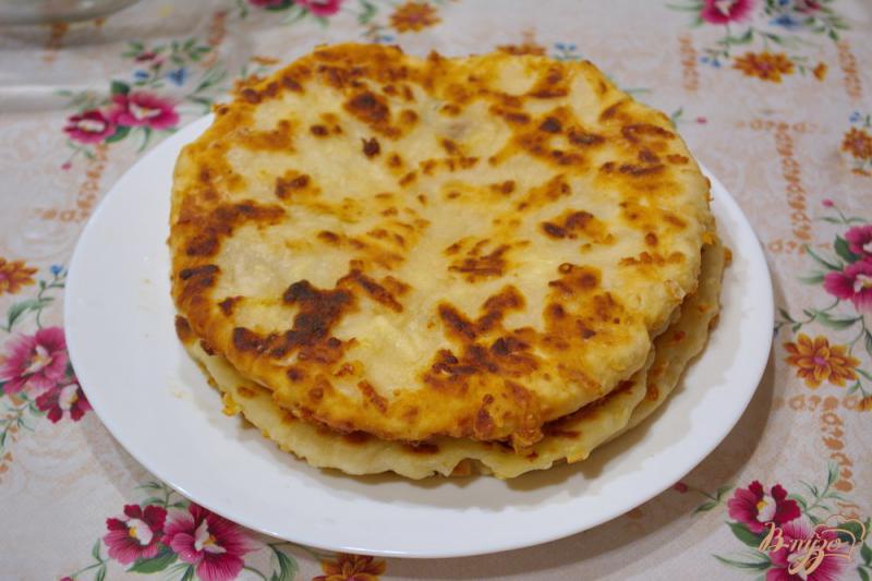 Фото приготовление рецепта: Аля осетинский пирог, но без дрожжей шаг №7