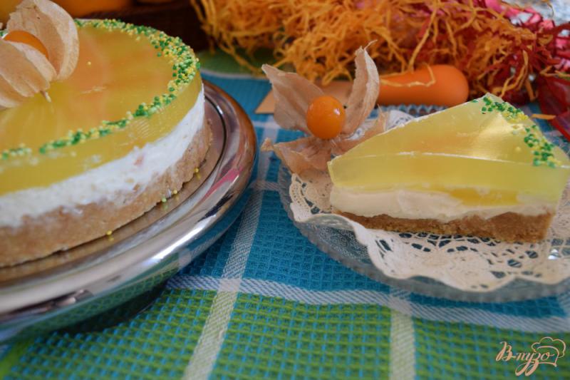 Фото приготовление рецепта: Чизкейк с абрикосами и лаймом без выпечки шаг №8