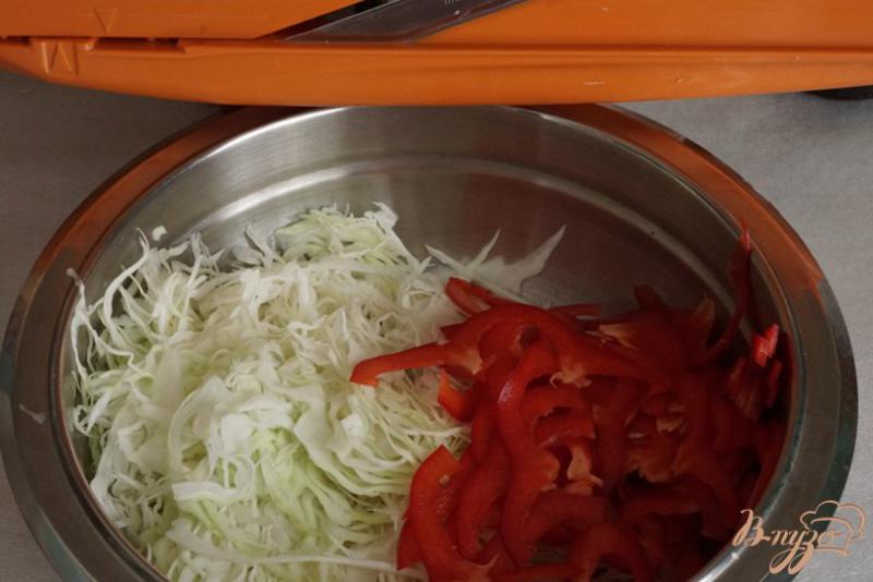 Фото приготовление рецепта: Куриные грудки в апельсиновом соусе+салат из капусты шаг №12