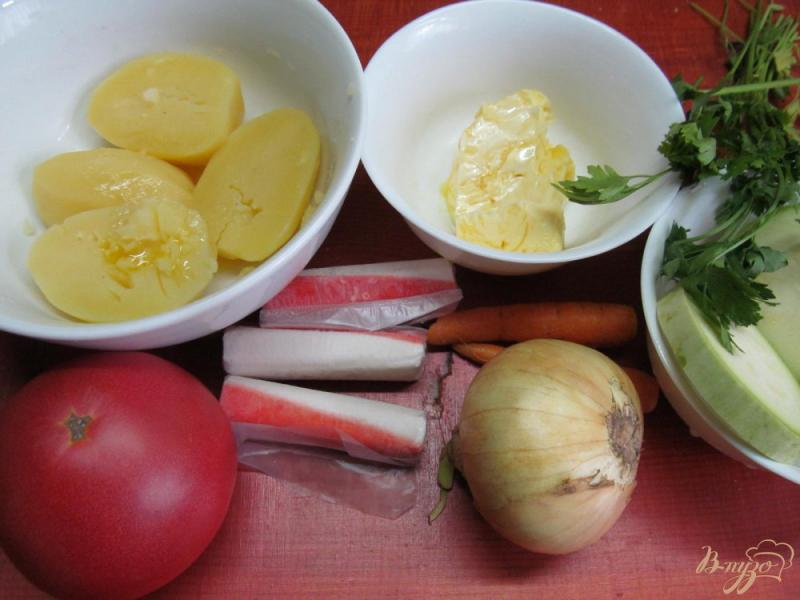 Фото приготовление рецепта: Овощи гриль с крабовыми палочками шаг №1