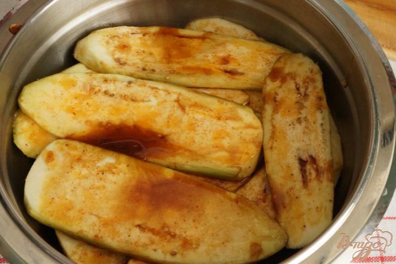 Фото приготовление рецепта: Вяленые баклажаны в сушилке+кабачки шаг №6