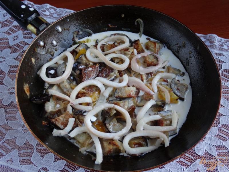 Фото приготовление рецепта: Соус из баклажанов с кальмарами шаг №8