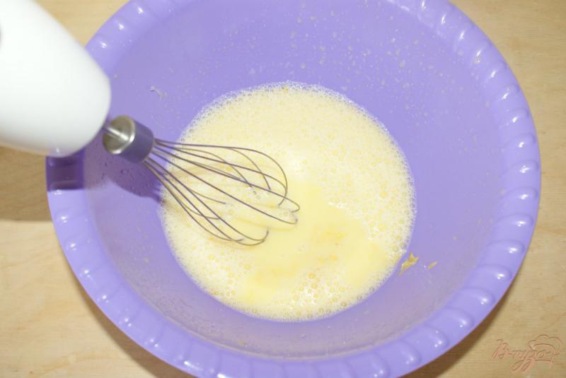 Фото приготовление рецепта: Лимонный пирог с меренгой шаг №6