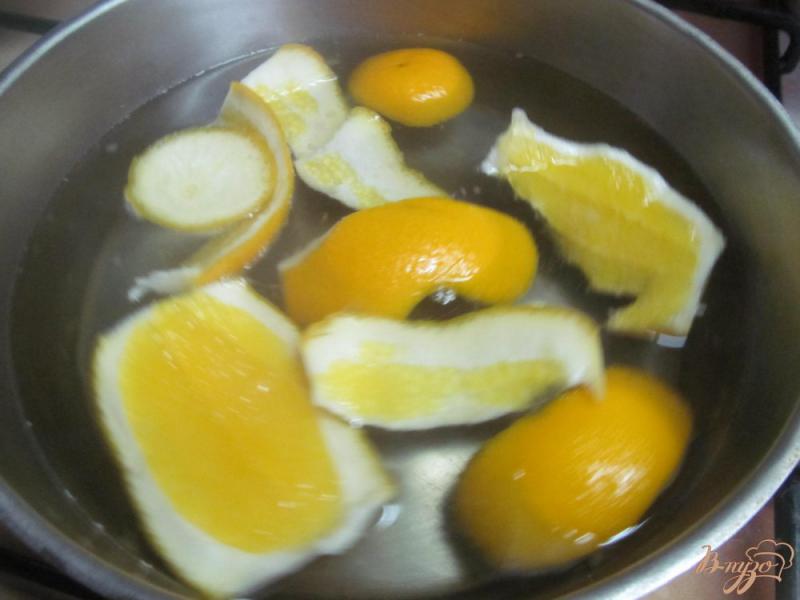 Фото приготовление рецепта: Конфитюр из корок апельсина и арбуза шаг №2