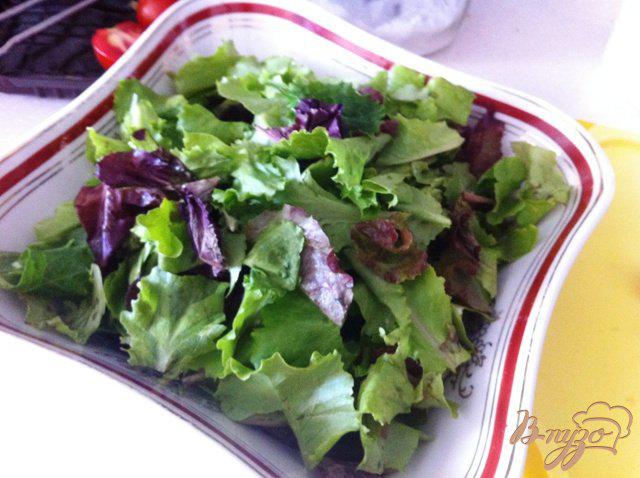 Фото приготовление рецепта: Овощной салат с тунцом и перепелиными яйцами шаг №1