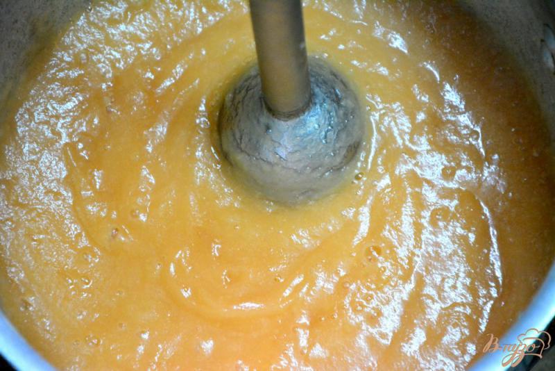 Фото приготовление рецепта: Нежное яблочное пюре из мультискороварки шаг №4