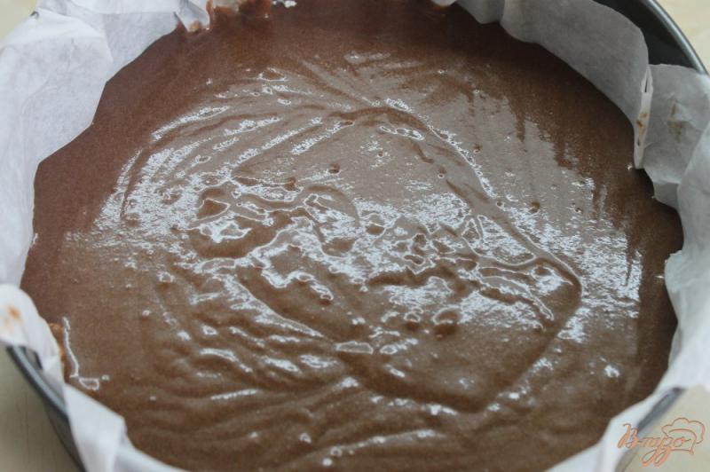 Фото приготовление рецепта: Шоколадный торт с вареной сгущенкой и шоколадной глазурью шаг №6