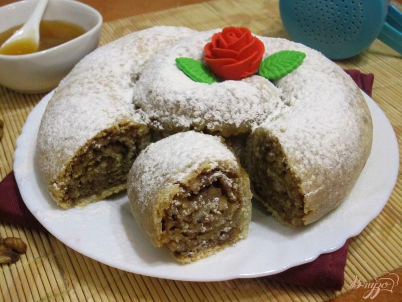 Фото приготовление рецепта: Болгарский сладкий пирог «Баница» шаг №12