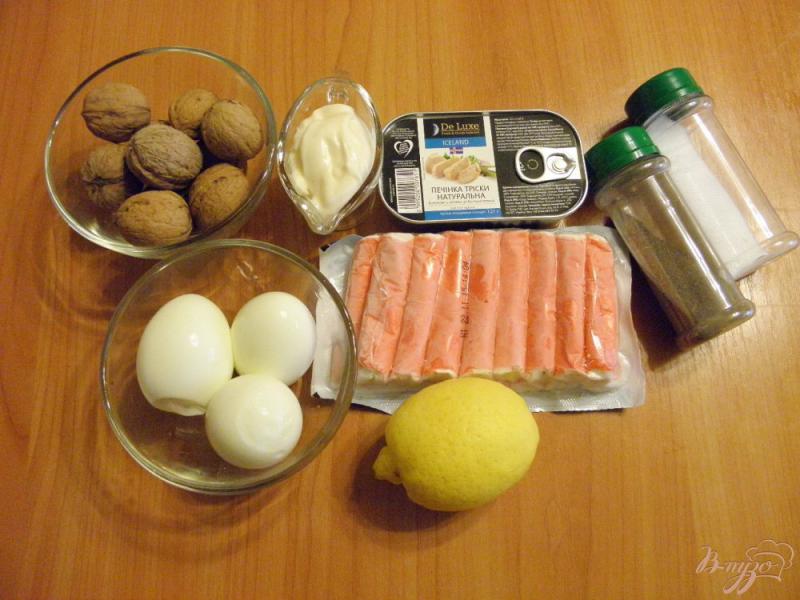 Фото приготовление рецепта: Салат из морепродуктов шаг №1