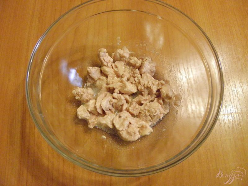 Фото приготовление рецепта: Салат из морепродуктов шаг №2