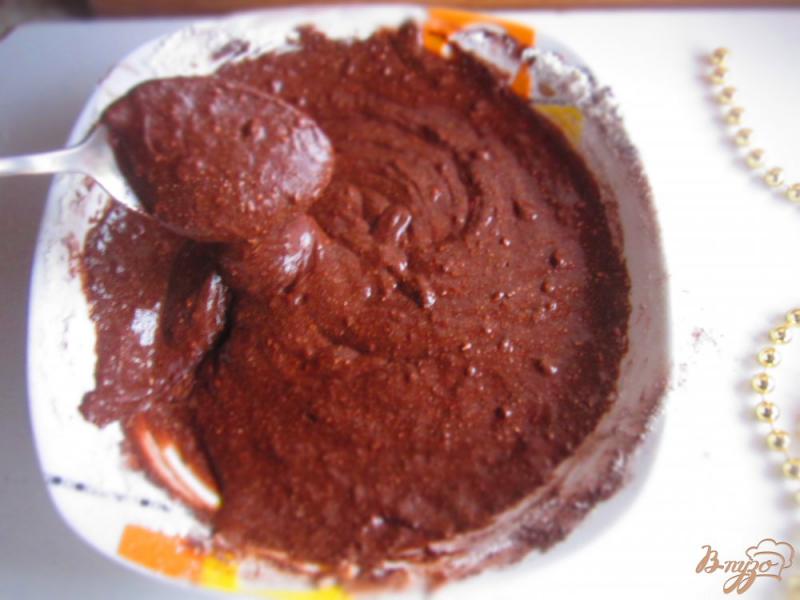 Фото приготовление рецепта: Шоколадный кекс на кефире шаг №5