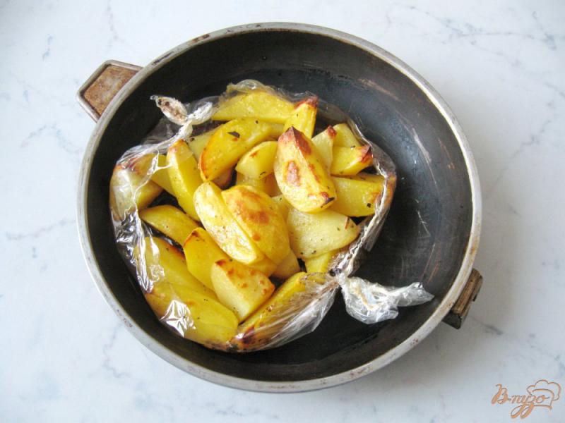 Фото приготовление рецепта: Картофель запечёный в рукаве шаг №10