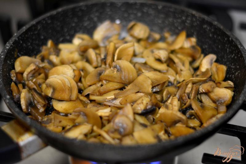 Фото приготовление рецепта: Жюльен с ветчиной и грибами шаг №1