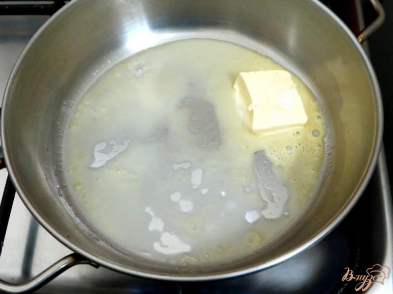 Фото приготовление рецепта: Чеснечка - чешский чесночный суп (Česnečka) шаг №5