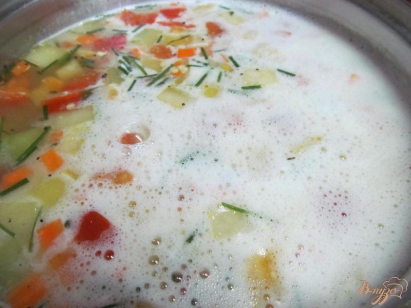 Фото приготовление рецепта: Суп с кукурузной крупой и замороженными овощами шаг №5