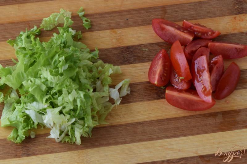 Фото приготовление рецепта: Салат с креветками и авокадо шаг №1