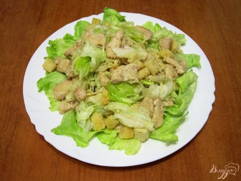Фото приготовление рецепта: Итальянский салат «Цезарь» шаг №12