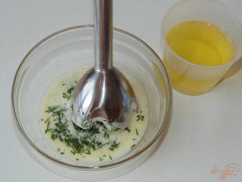 Фото приготовление рецепта: Соус с маринованным огурчиком и французской горчицей шаг №2