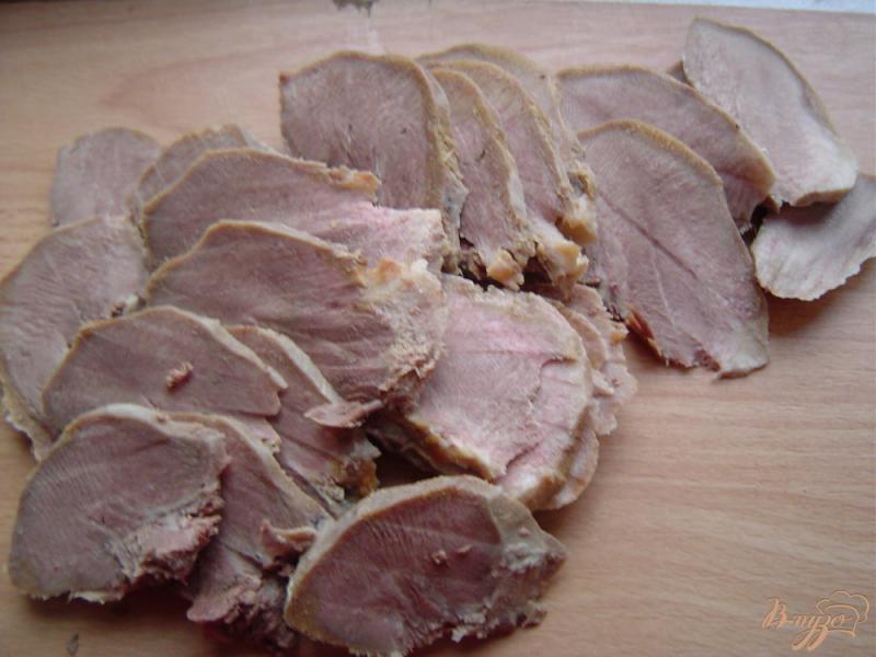 Фото приготовление рецепта: Праздничное заливное из свиного языка шаг №1