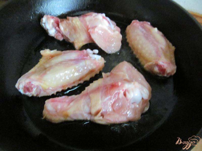Фото приготовление рецепта: Картофельные клецки с грибами и курицей шаг №4