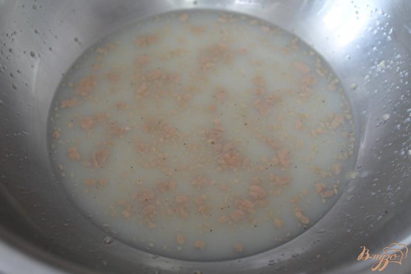 Фото приготовление рецепта: Куличики с вишневой глазурью шаг №2