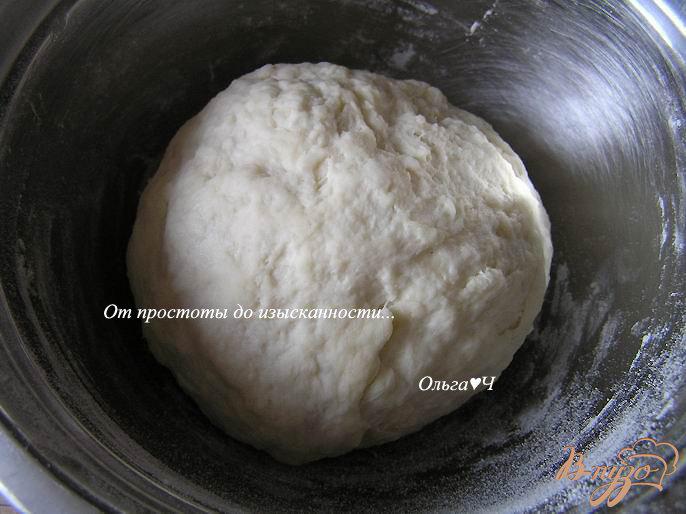 Фото приготовление рецепта: Чебуреки с капустой шаг №2