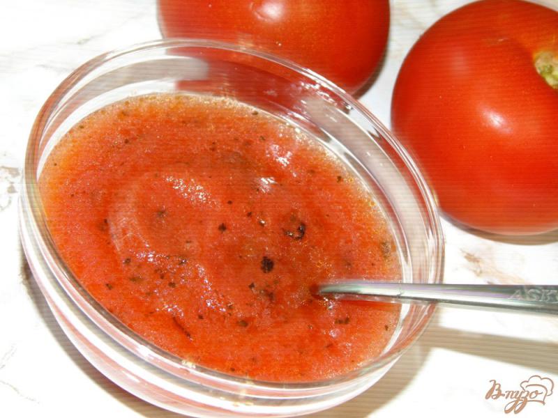 Фото приготовление рецепта: Томатный соус с базиликом и чесноком шаг №5