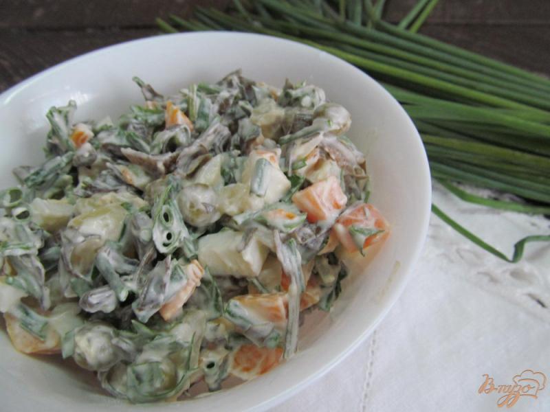 Фото приготовление рецепта: Овощной салат с морской капустой шаг №4