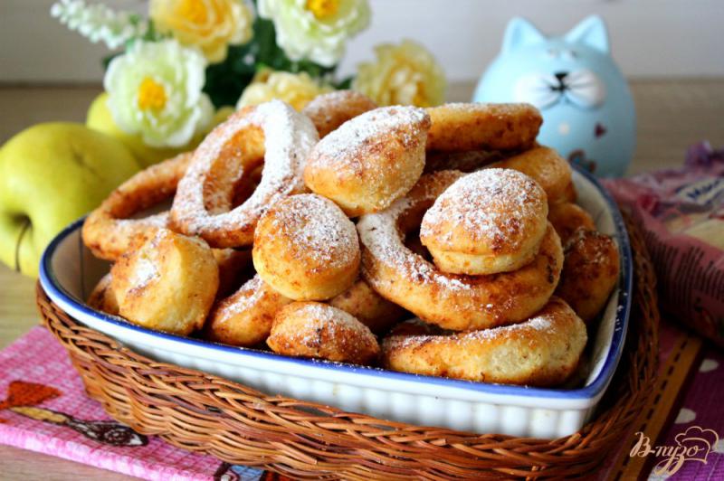 Фото приготовление рецепта: Творожные пончики (Oponki serowe) шаг №8