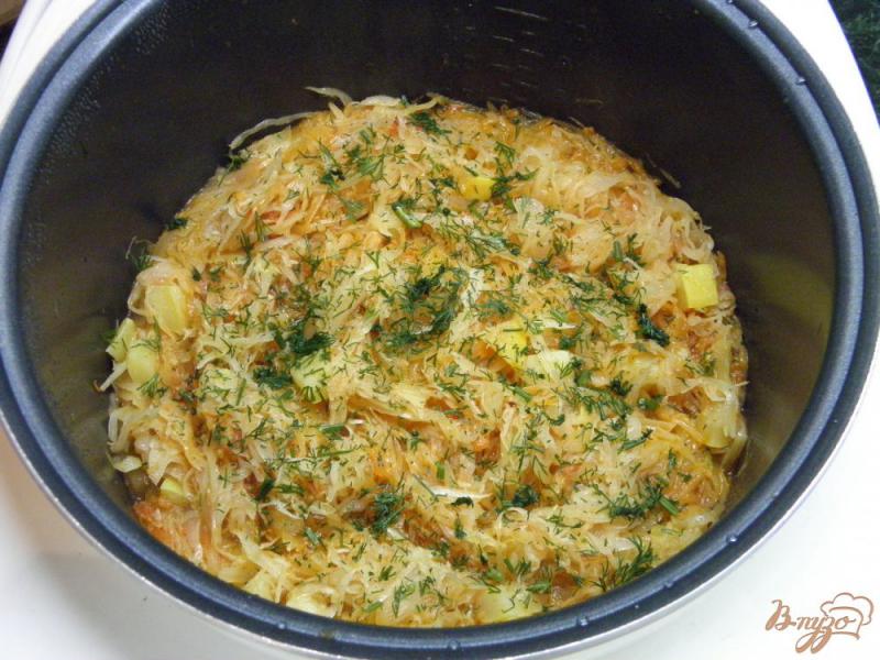Фото приготовление рецепта: Солянка овощная или Тушенные кабачки с капустой шаг №5