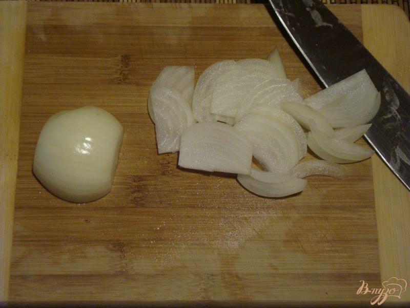 Фото приготовление рецепта: Пирог с грибами и картофелем шаг №3