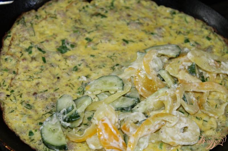 Фото приготовление рецепта: «Бризоль» с овощным салатом шаг №7