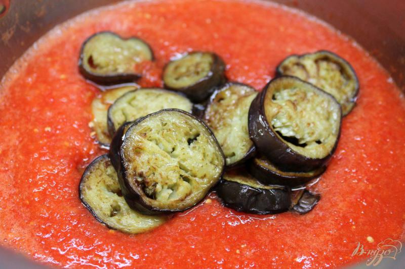 Фото приготовление рецепта: Баклажаны в остром томатном соусе на зиму шаг №5