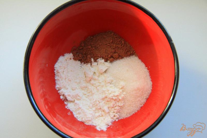 Фото приготовление рецепта: Шоколадная глазурь в микроволновке за 2 минуты шаг №1