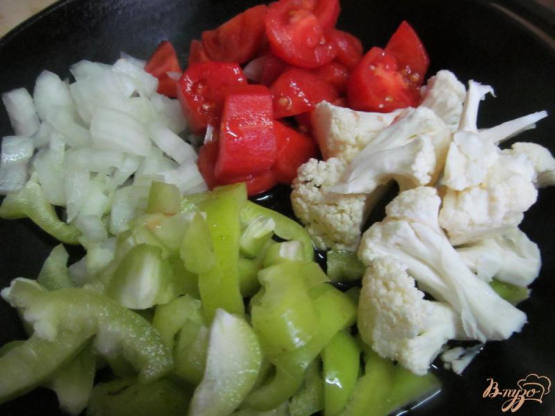 Фото приготовление рецепта: Лагман из баранины и цветной капусты шаг №3