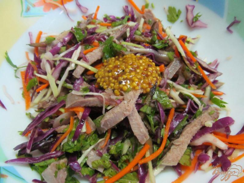 Фото приготовление рецепта: Капустный салат с языком шаг №5