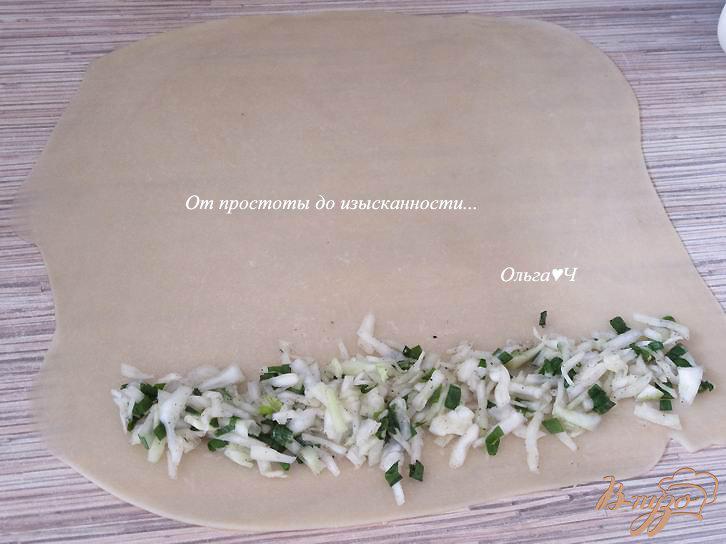 Фото приготовление рецепта: Постные молдавские плацинды с зеленью шаг №8