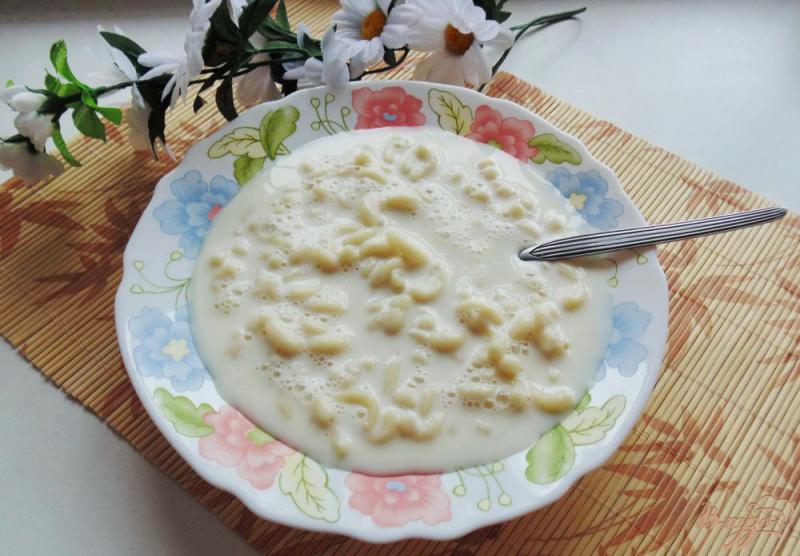 Фото приготовление рецепта: Молочный суп с макаронами «рожки» шаг №5