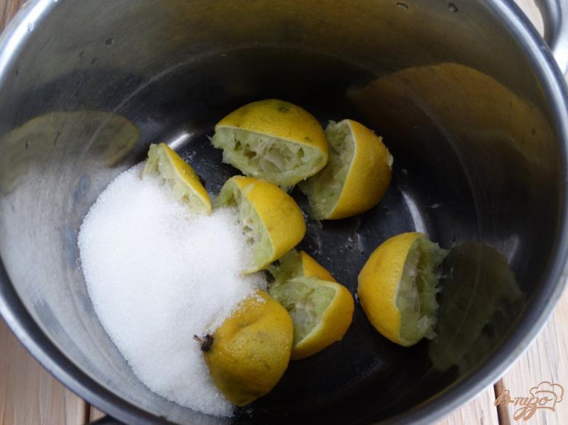 Фото приготовление рецепта: Лимонад из лаймов шаг №2