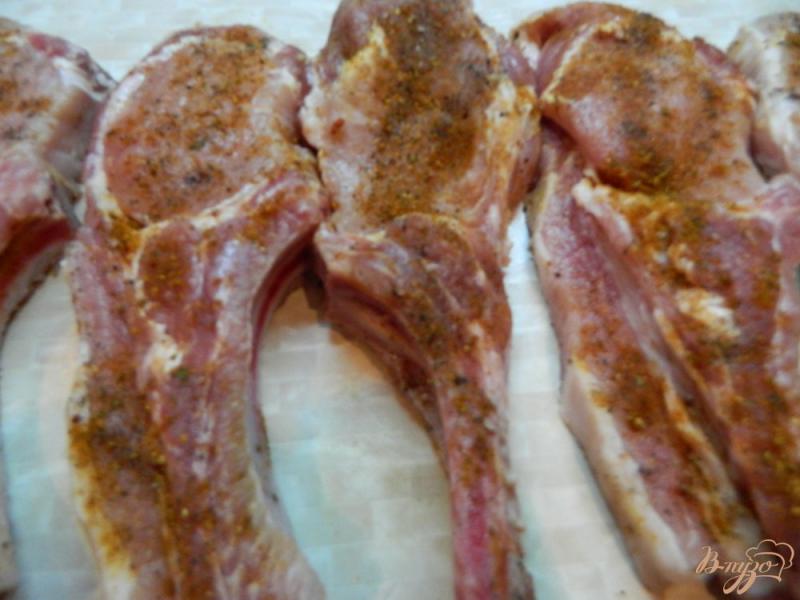 Фото приготовление рецепта: Запеченное мясо на косточке под шубой шаг №1