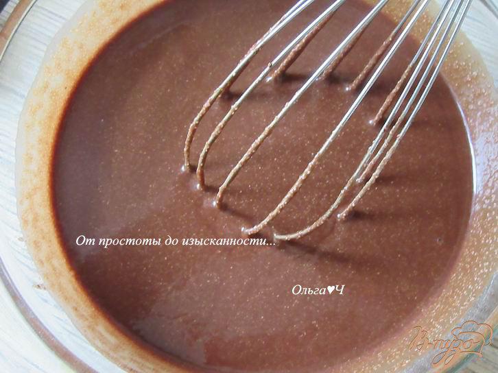 Фото приготовление рецепта: Шоколадный манник с грушами шаг №2