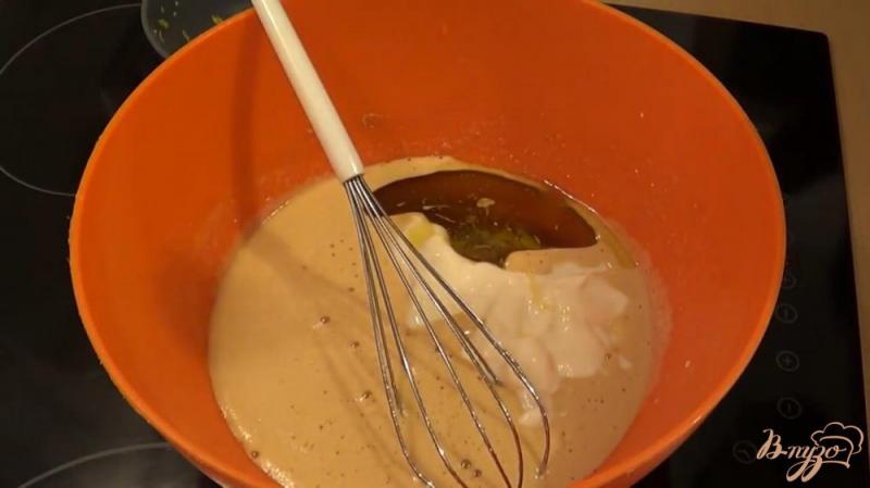 Фото приготовление рецепта: Йогуртовый бисквит шаг №2
