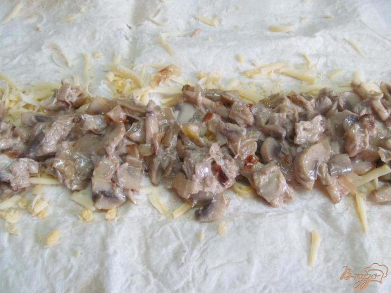 Фото приготовление рецепта: Куриный жульен в лаваше шаг №6