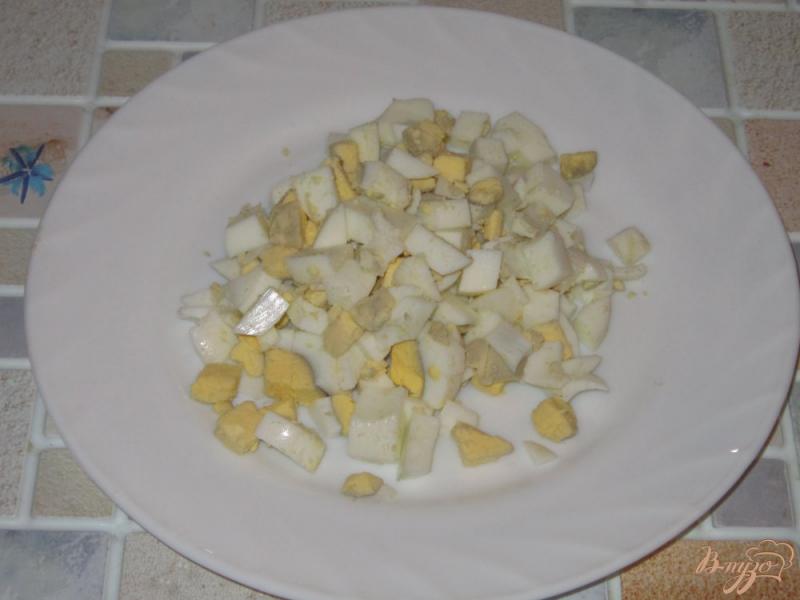 Фото приготовление рецепта: Свекольный салат с печенью шаг №4
