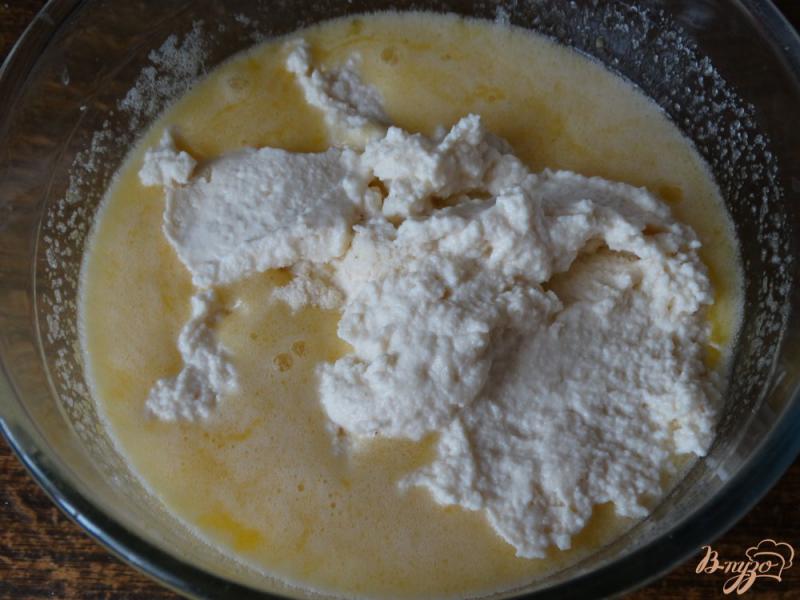 Фото приготовление рецепта: Манник в молочно-медовой заливке шаг №4