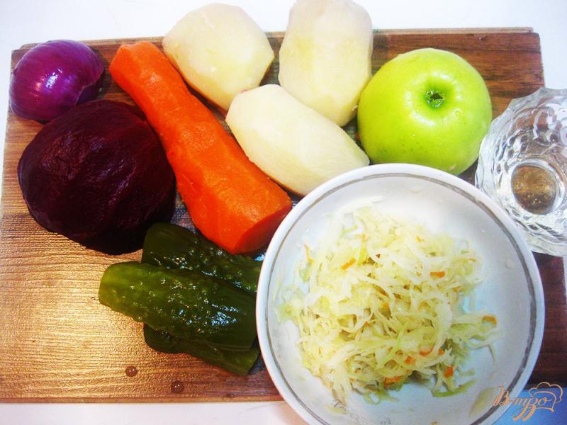 Фото приготовление рецепта: Венигрет с фасолью и яблоком шаг №1