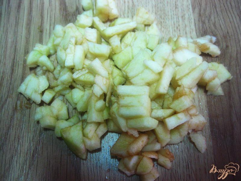 Фото приготовление рецепта: Венигрет с фасолью и яблоком шаг №2