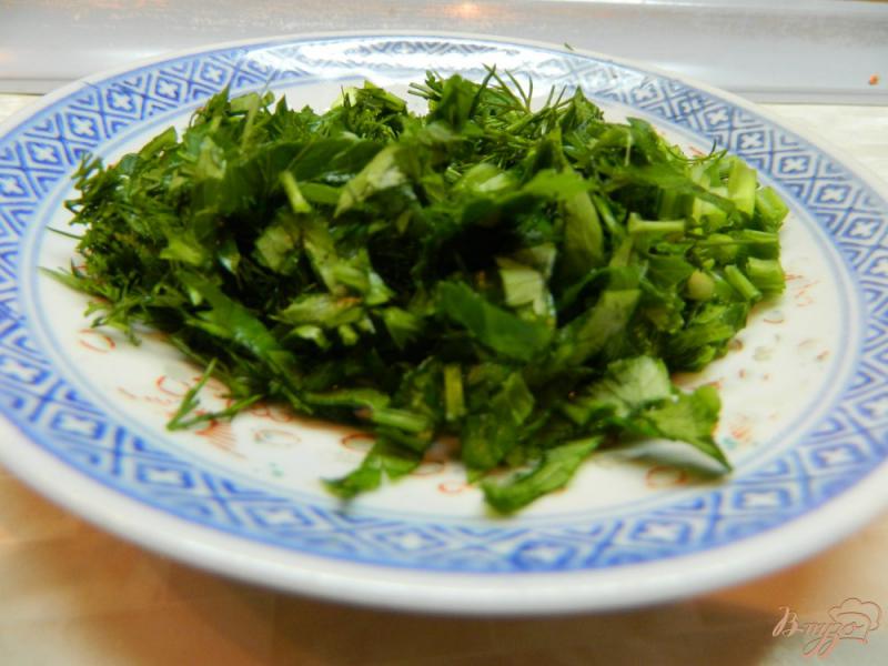 Фото приготовление рецепта: Винегрет с зеленью и грецкими орехами шаг №4