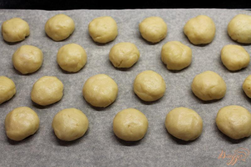 Фото приготовление рецепта: Пирожки с салом по-латышски шаг №6